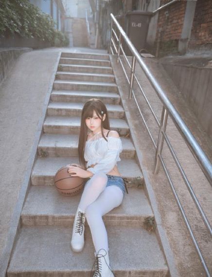 顶级豪门总裁成了我的金丝雀短剧